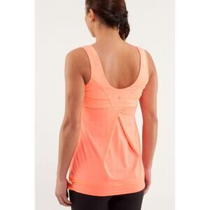lululemon tank 8
